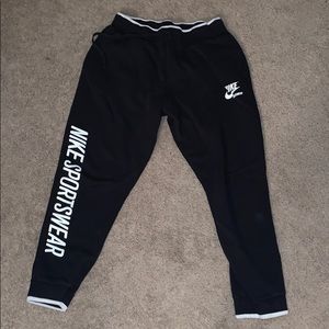 Nike Sportswear Slim Fit Joggers Used